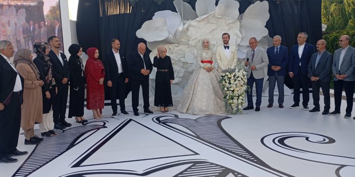 Hande ile Ahmet’in mutlu günü