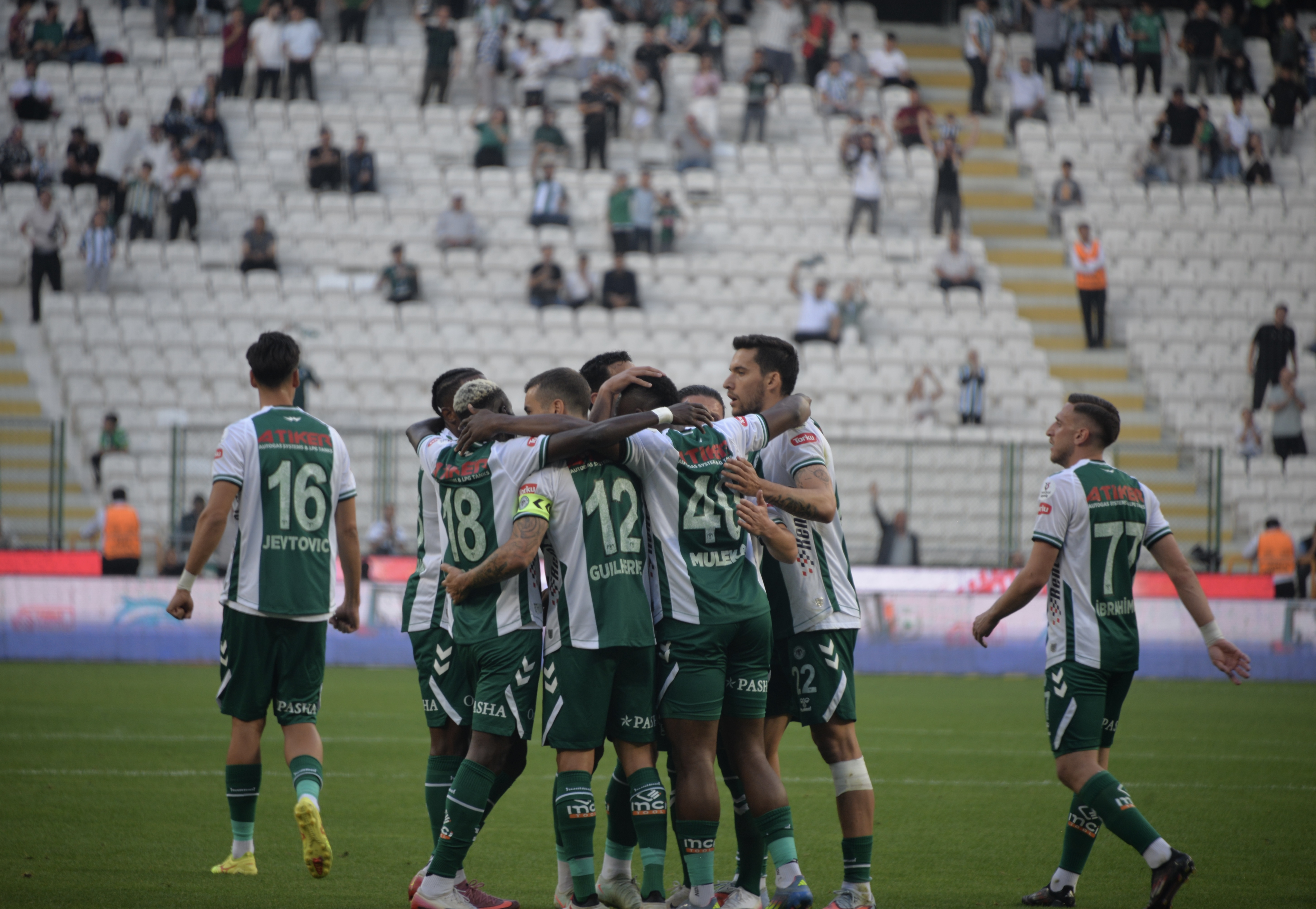 Konyaspor, yükselişe geçti!