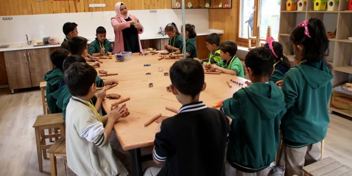 Karatay'dan 5 yılda 70 bin öğrenciye okul dışı eğitim desteği