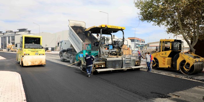Karatay, asfalt çalışmalarına ara vermiyor
