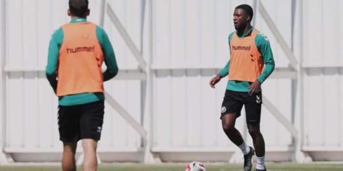 Bazoer takımla beraber çalışmalara başladı