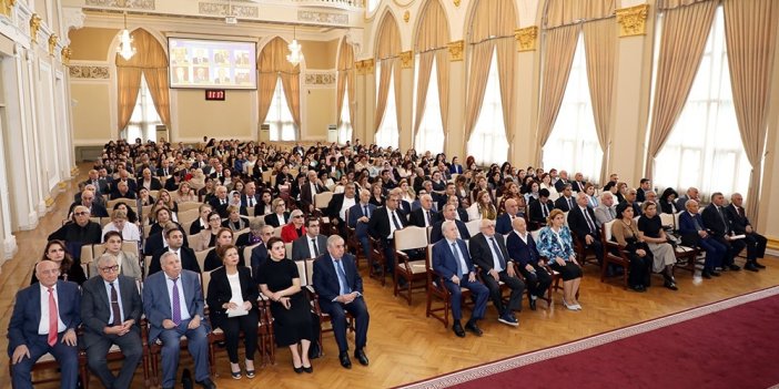 Bakü'de Türk dünyası konferansı: 100 yıllık Türkoloji ilkeleri hedefe yürüyor