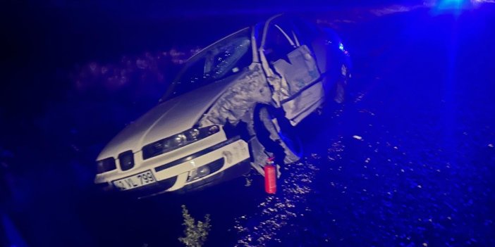 Konya'da işçi servisi ile otomobilin çarpıştığı kazada 18 kişi yaralandı