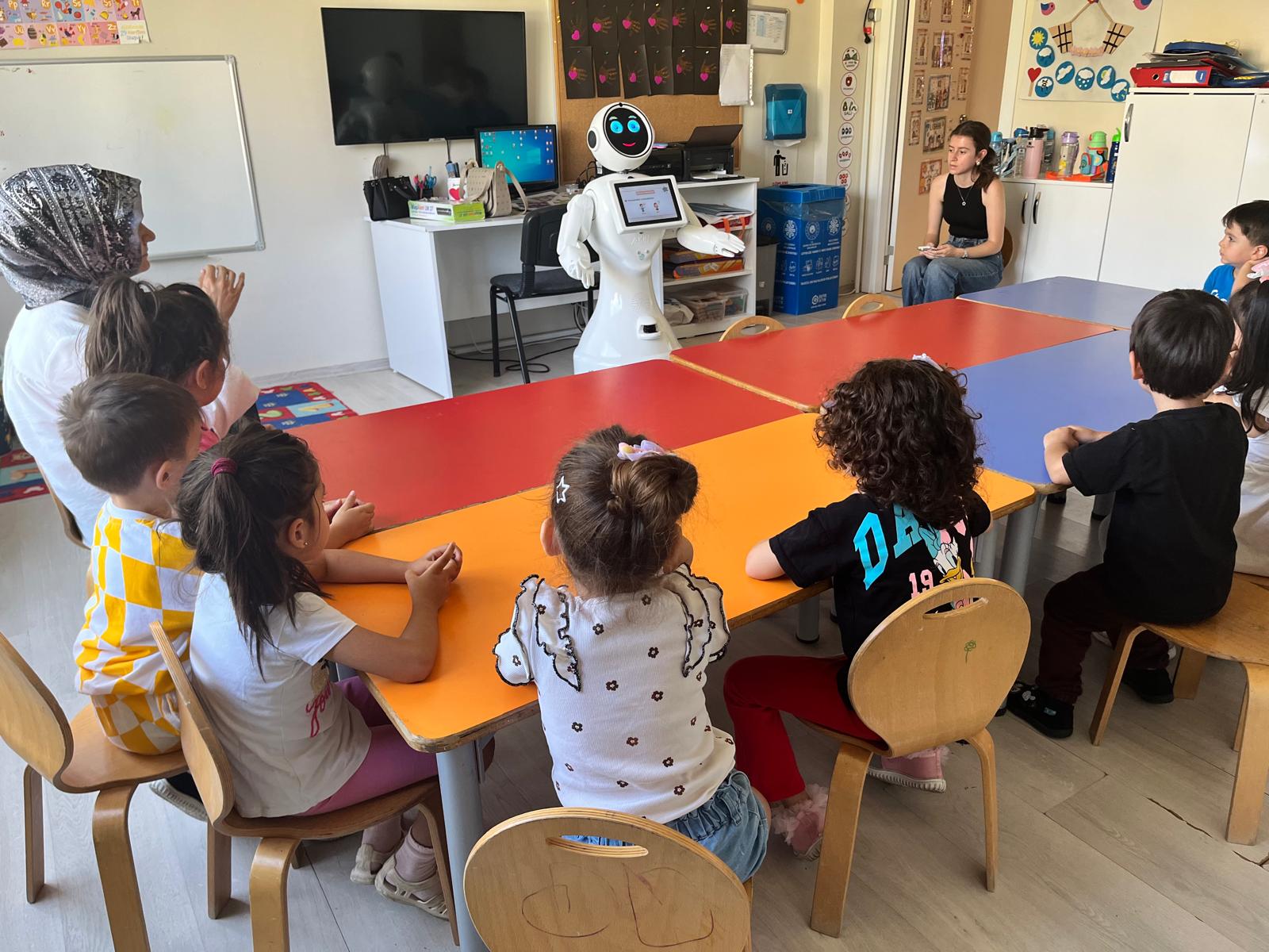 SOBE’de robot destekli eğitim