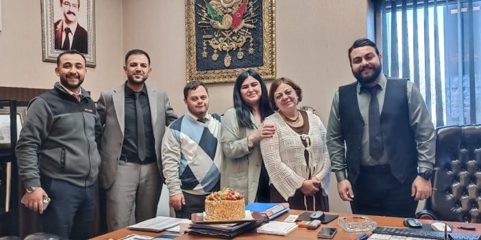 Yasemin Hanım yeni yaşını kutladı