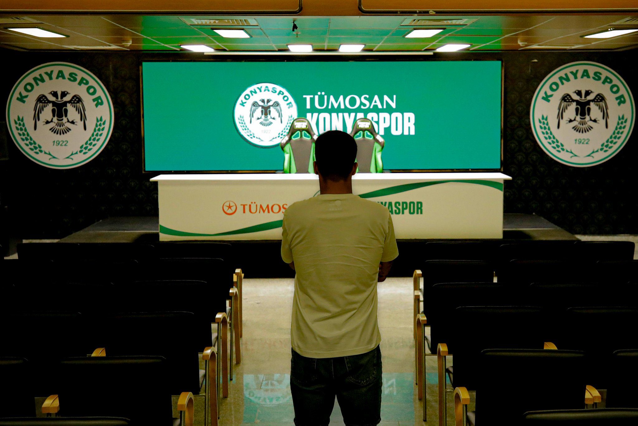 Konyaspor'da taraftarı heyecanlandıran paylaşım! Transfer mi geliyor?
