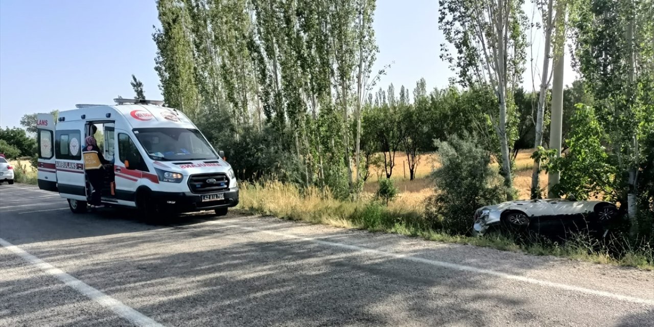 Konya'da yola çıkan köpek kazaya neden oldu