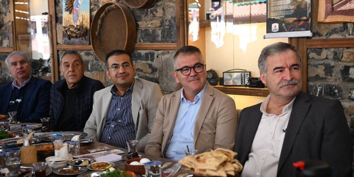 Küpeninin İncisi Dergisinin 20. galası yapıldı