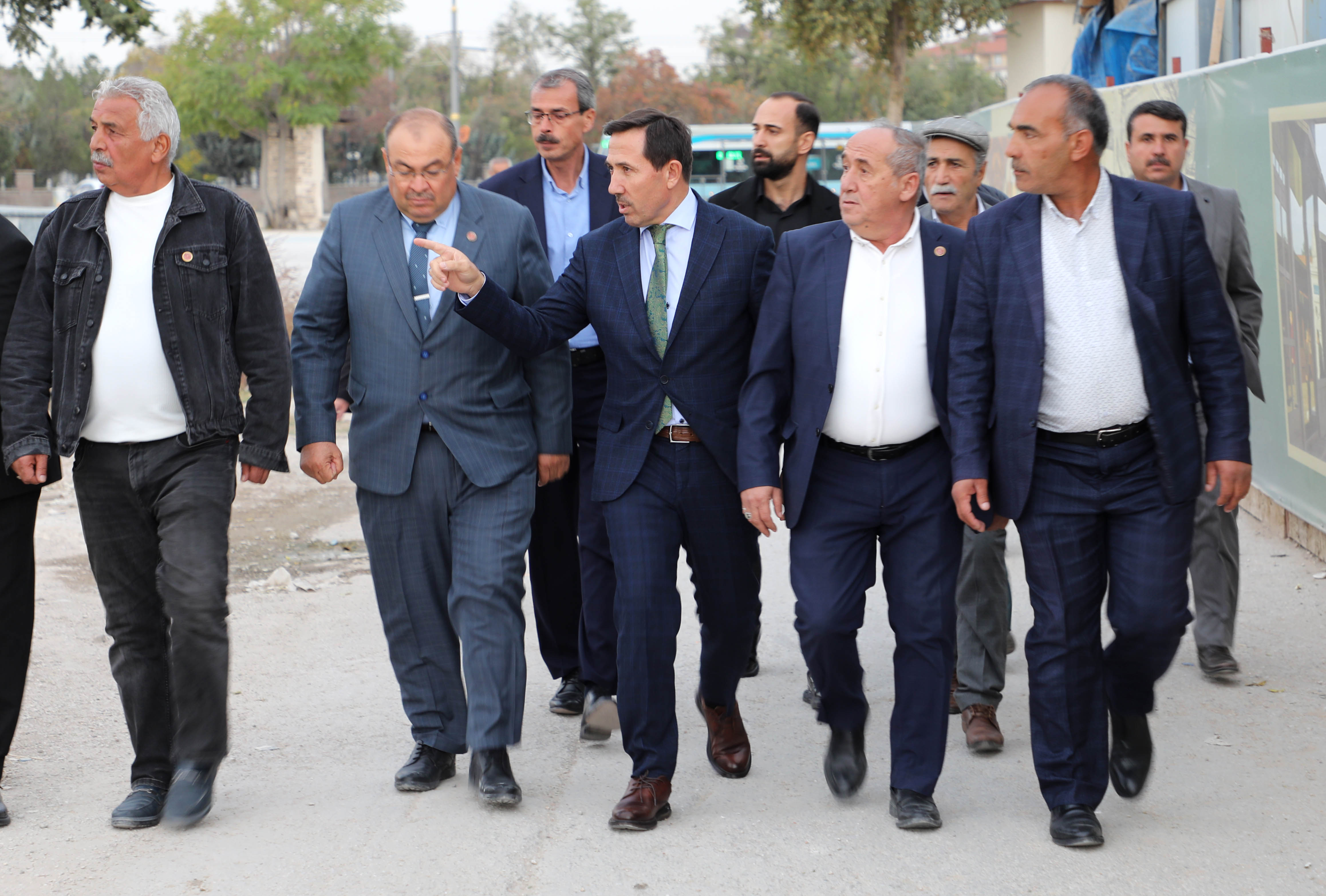 Başkan Kılca ve muhtarlar Karatay Arastası’nı inceledi