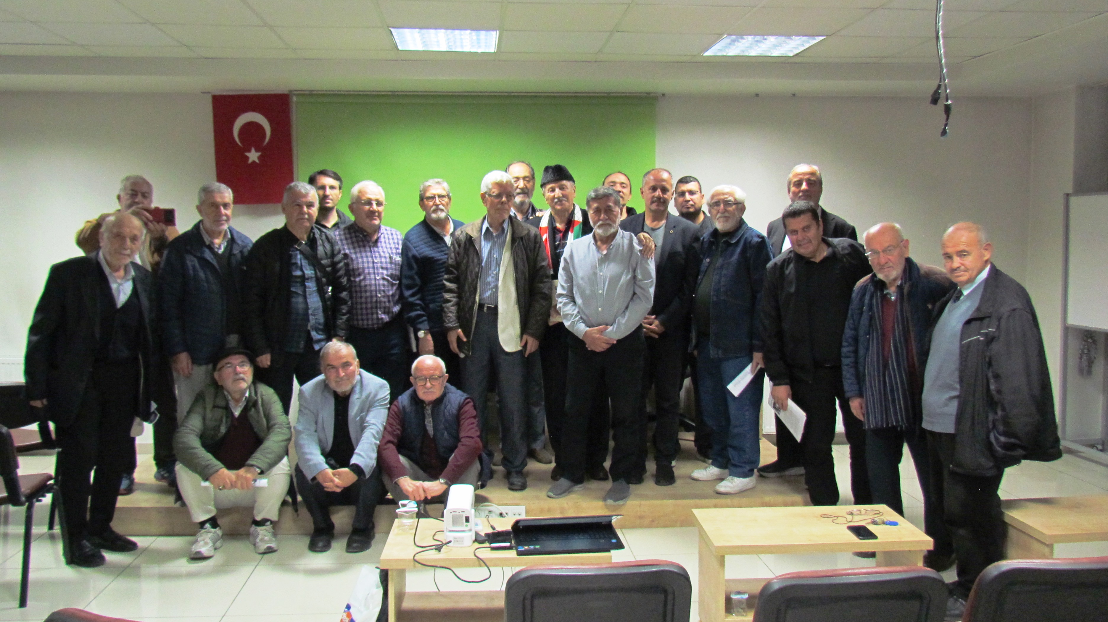 Konya Aydınlar Ocağında Azerbaycan Eski Cumhurbaşkanı Ebulfez Elçibey anlatıldı