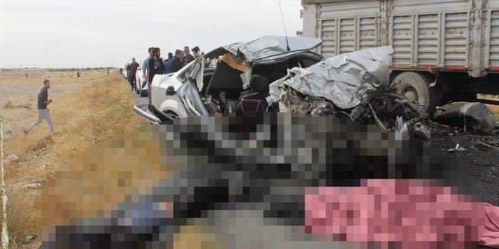 Aksaray'da kamyonla çarpışan otomobildeki 3 kardeş öldü