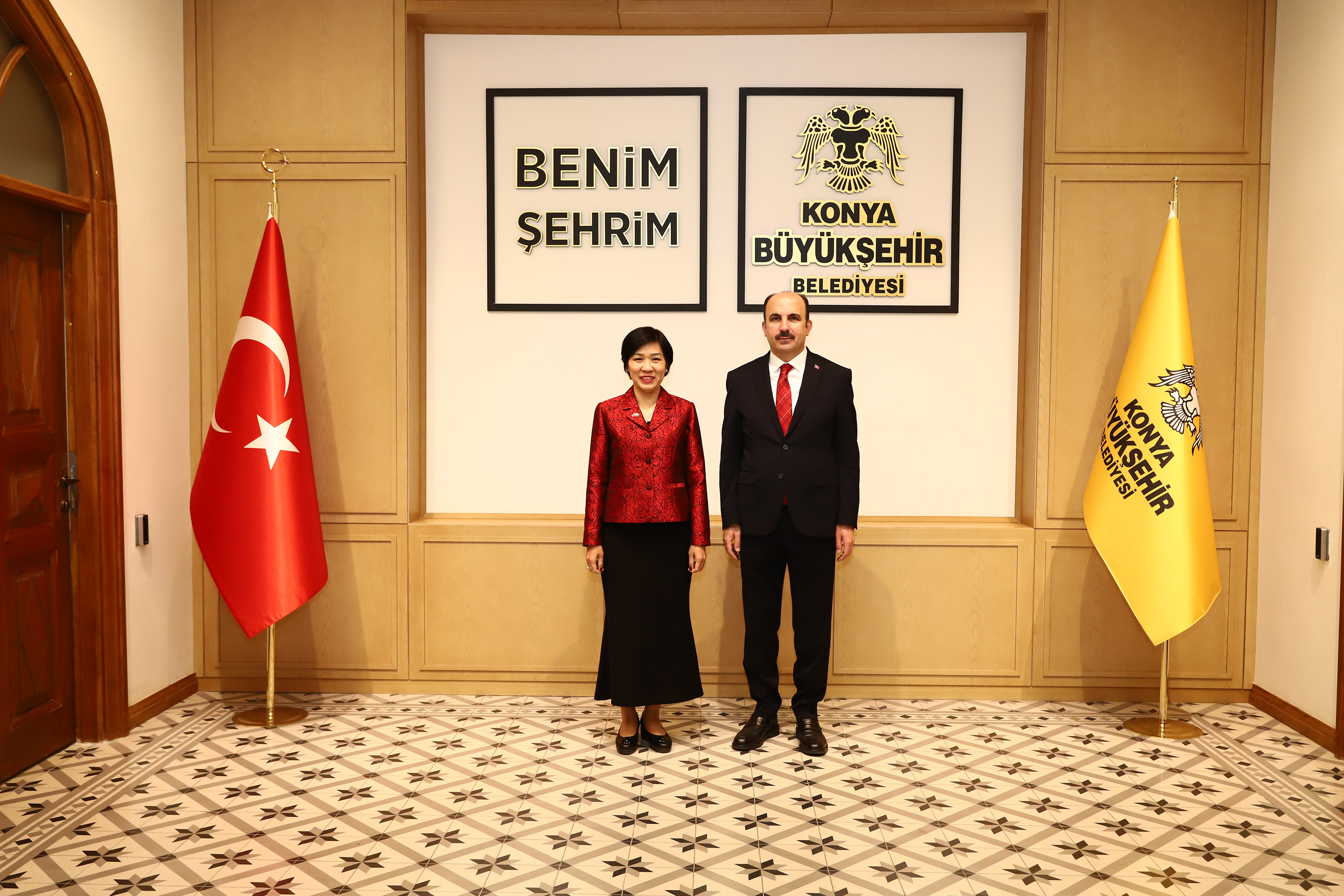 Vietnam’ın Ankara Büyükelçisi Dang Başkan Altay’ı ziyaret etti