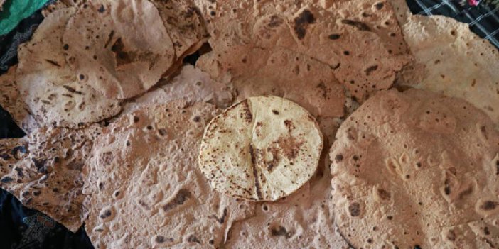 Konya'nın 'yokluk ekmeği' olarak bilinen ekmek nasıl yapılıyor?