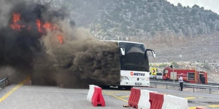 Konya'da yangın çıkan yolcu otobüsü kullanılamaz hale geldi