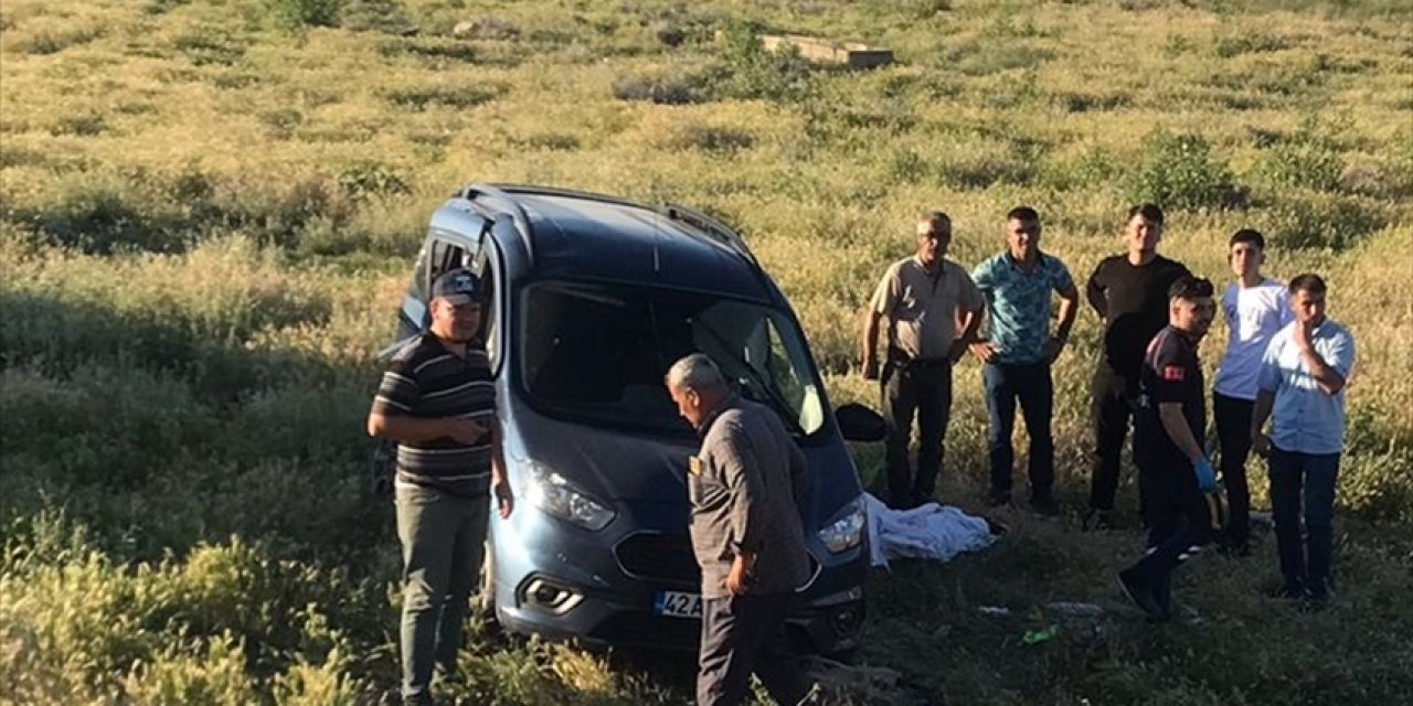 Konya'da hafif ticari araç ile otomobil çarpıştı: 7 yaralı