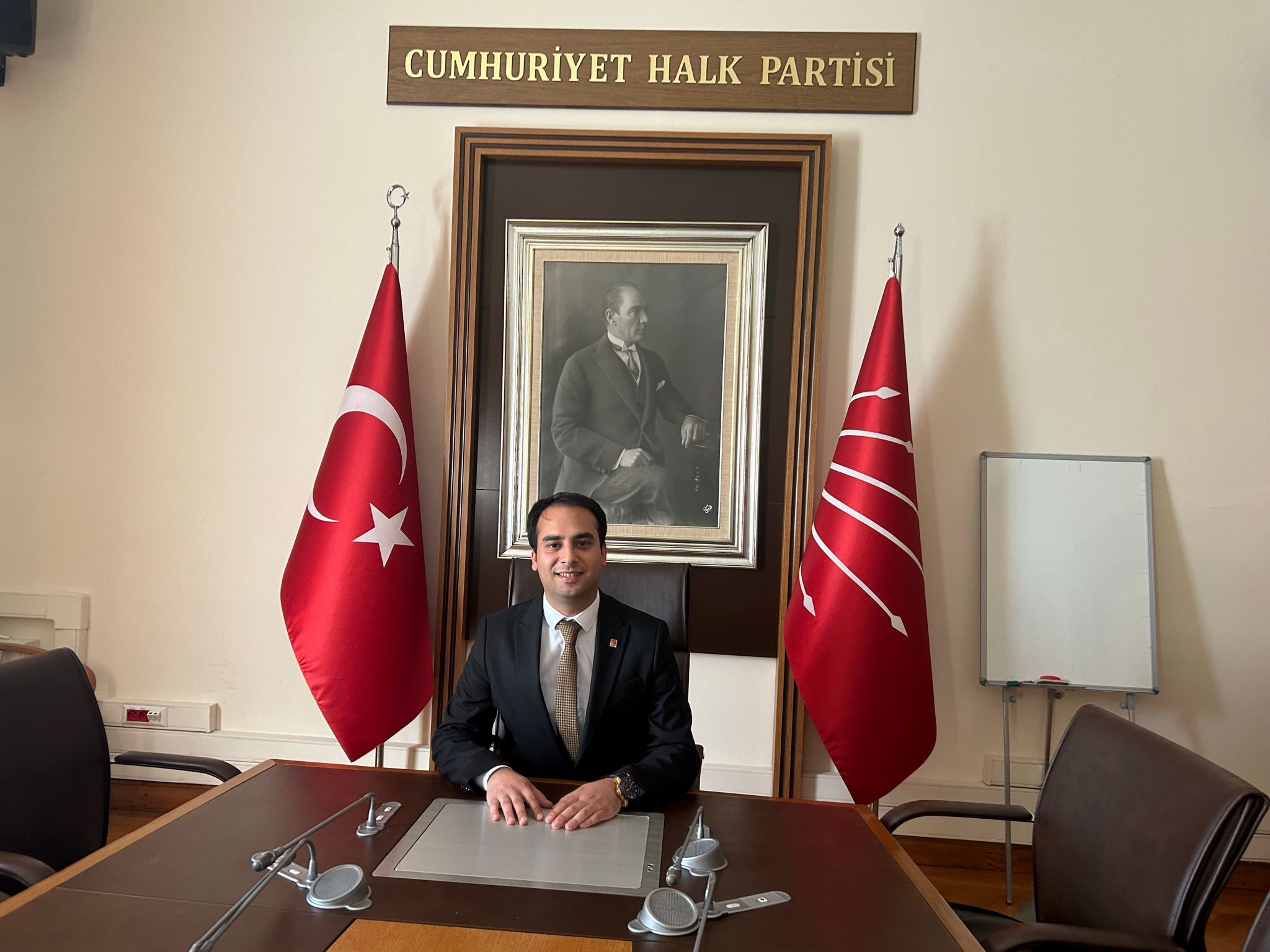 Atatürk’ün bizlere emaneti olan Cumhuriyetimize ve partimize sonsuza kadar sahip çıkacağız