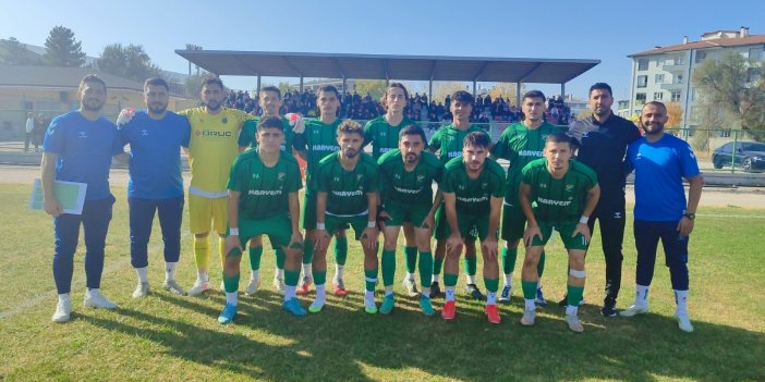 Karapınar Belediyespor, Beyşehir Belediyespor'u 4-0 ile Geçti