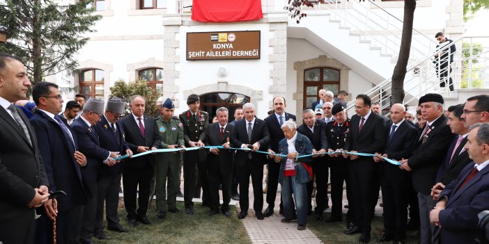 Konya Şehit Aileleri Derneği'nin yenilenen binası açıldı