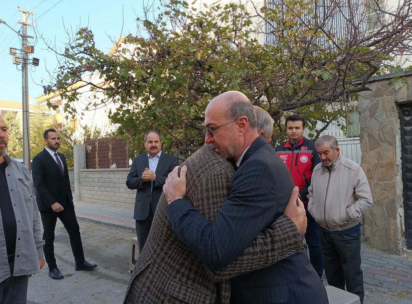 Başkan Pekyatırmacı'dan Konyalı şehitin ailesine ziyaret