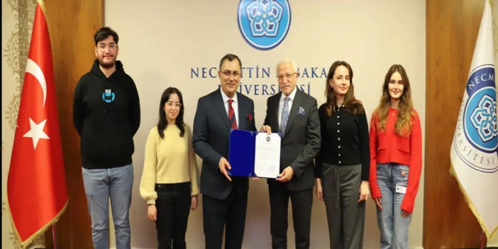 NEÜ’lü Genç Doktor Adaylarından Taşkent’te Örnek Performans