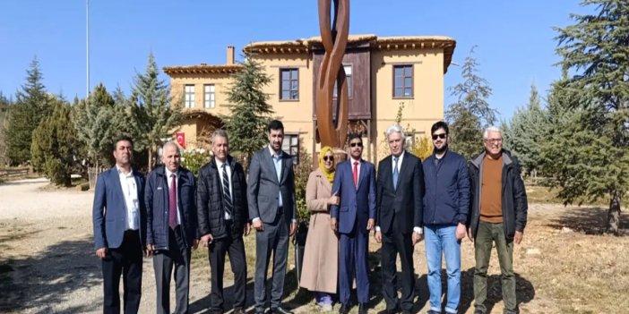 Maldivler Büyükelçisi Hüyük ilçesini ziyaret etti