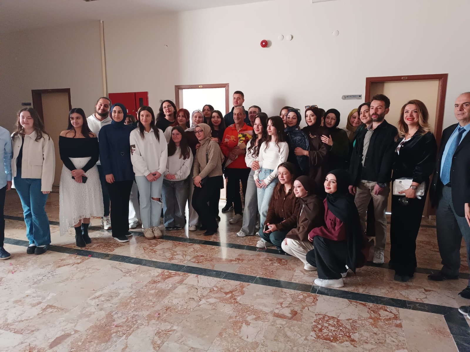 Selçuk Üniversitesi’nin sevilen hocasından duygulandıran veda