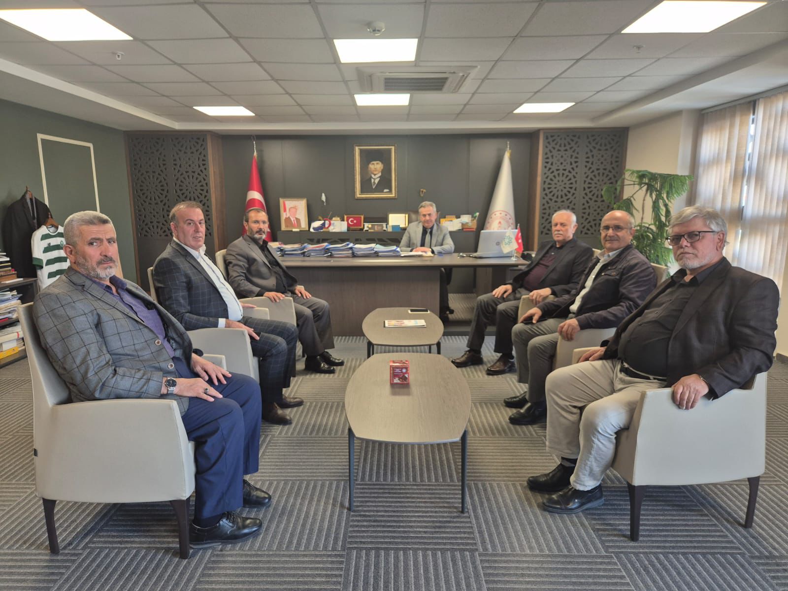 Eğitim-Bir-Sen Konya Şubesi’nden Öğretmenler Günü’ne anlamlı jest