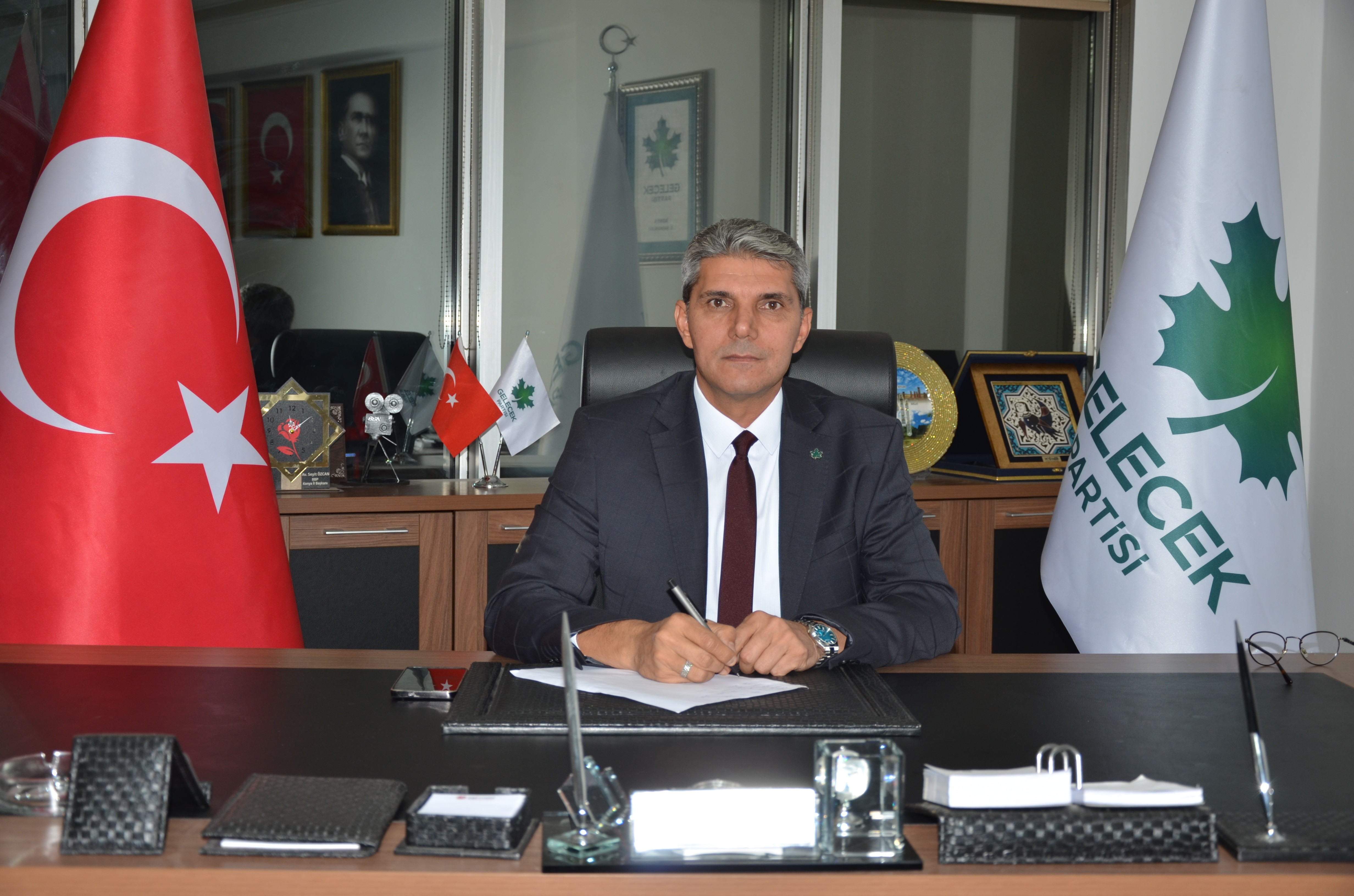 Ahmet Arslan: Öğretmenler geleceğin mimarları, başımızın tacıdır