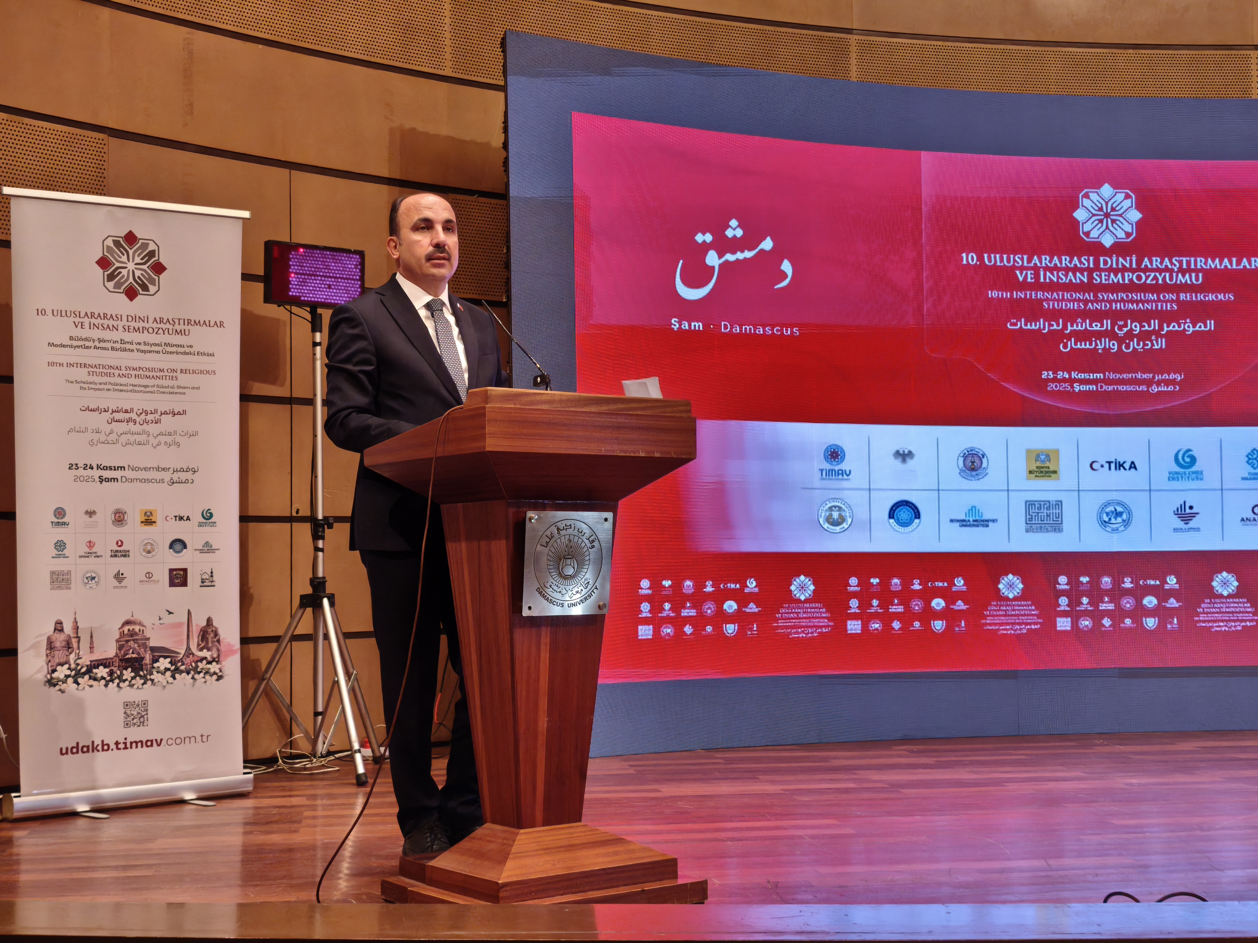 Başkan Altay Şam’da düzenlenen sempozyumda konuştu