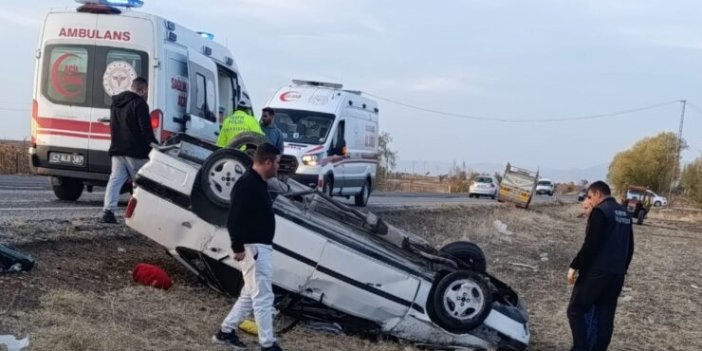 Konya'da şarampole devrilen otomobildeki 5 kişi yaralandı