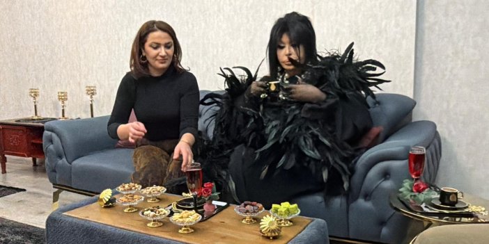 Türk Sanat Müziği’nin Usta İsmi Bülent Ersoy Konya'da Gece Kebapçı Açtırdı