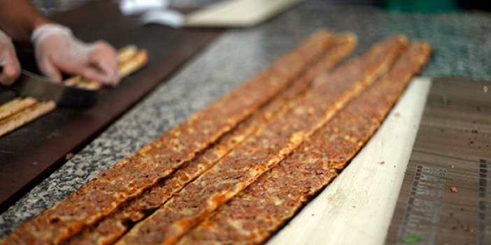 Konyalıları üzecek zam haberi! Etliekmek hamuru zamlandı