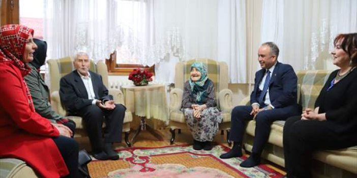 Konya'da 102 yaşındaki emekli öğretmen ve yurt müdürüne vefa ziyareti