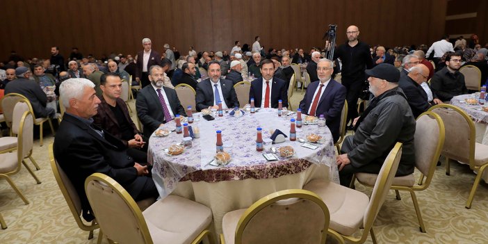 Konya'da hacılar geleneksel programda bir araya geldi