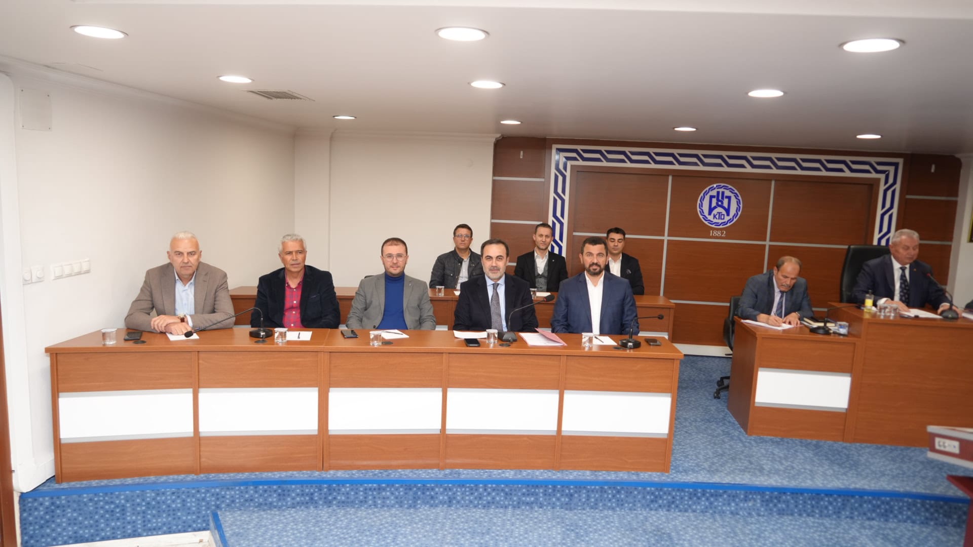 "Enflasyon programı kararlılıkla uygulanmalı"