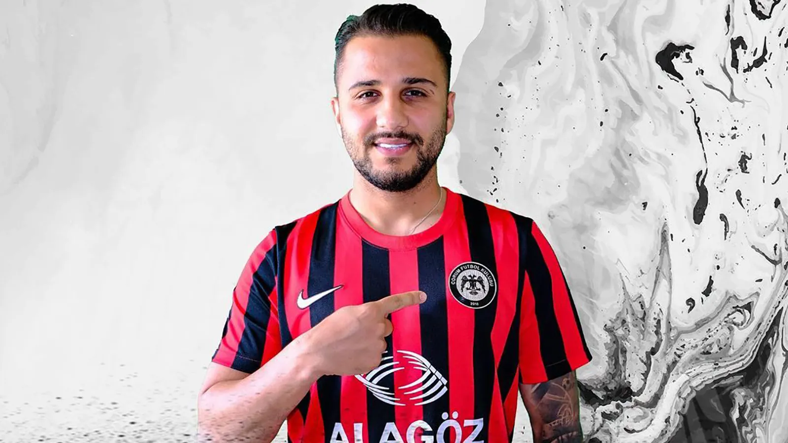 Konyaspor'da transfer çalışmaları hız kazandı! Sağ bek mevki için o isim gündeme geldi mi?