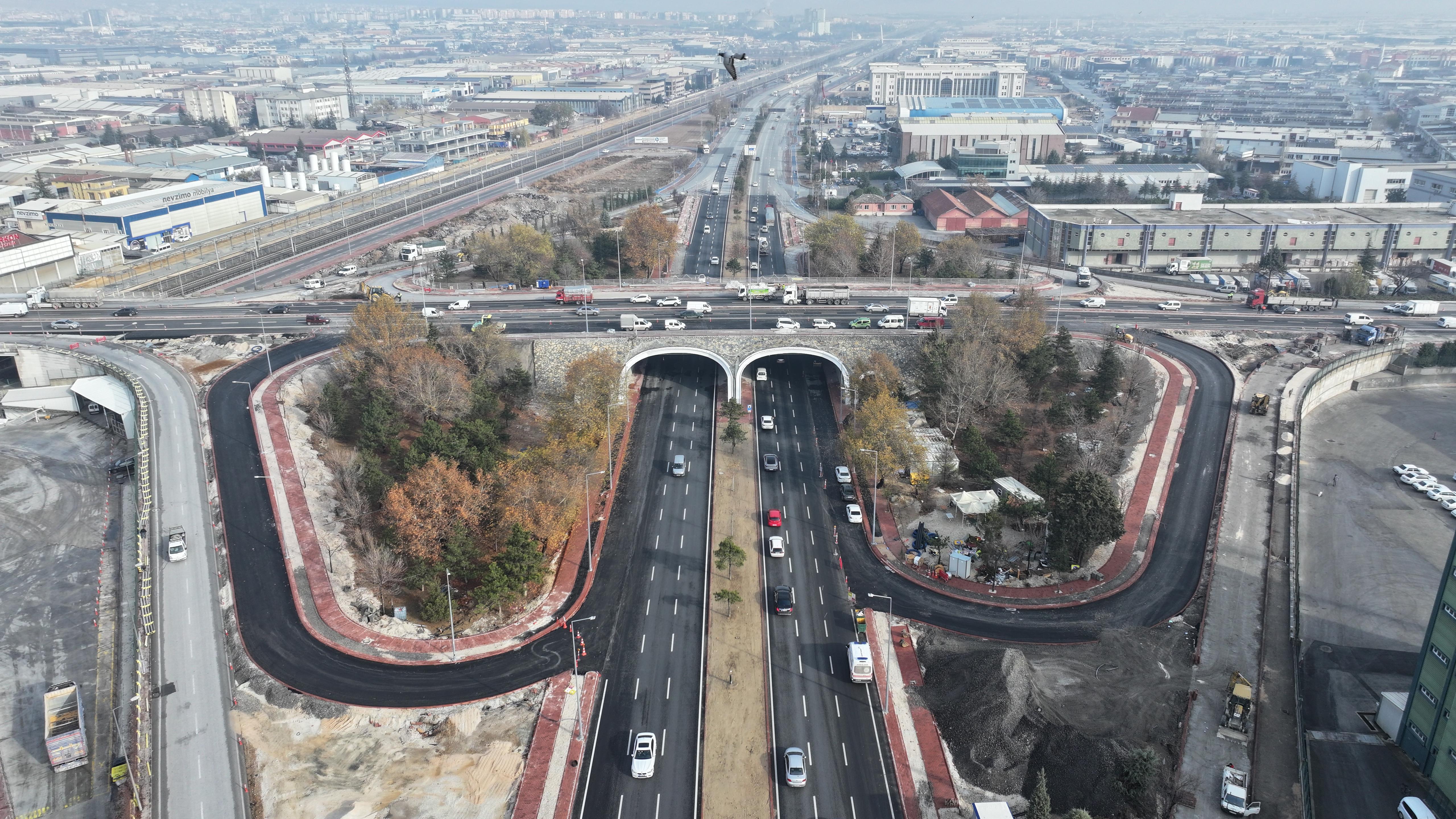 Marangozlar Köprülü Kavşağı’nda üst kısım hizmete girdi