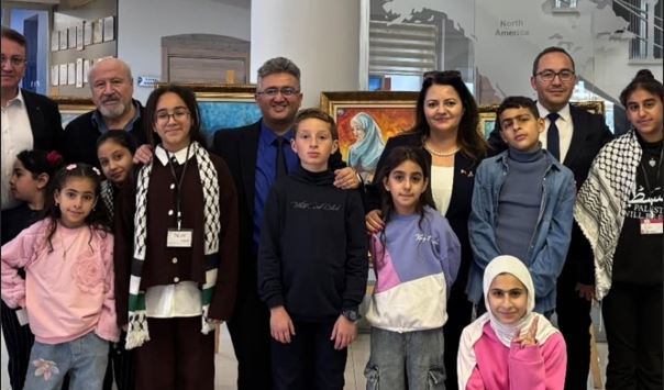 Gazze’den gelen çocukların resimleri Tedem Koleji’nde sergilendi