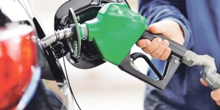 Cuma günü pompaya yansıyacak! Benzin ve motorine büyük zam geliyor