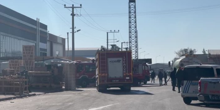 Konya'da sanayi sitesindeki depoda çıkan yangın söndürüldü
