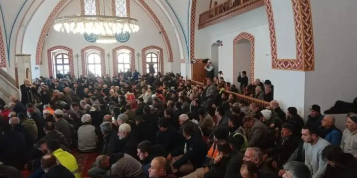 Habib-i Neccar Camisi'nde ilk cuma namazı kılındı