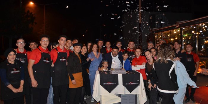 Konya’daki Bu Restoranda Maaşlar Dudak Uçuklatıyor! Patron Garson Maaşını 120 Bin TL’ye Çıkardı