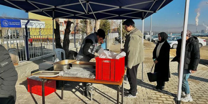 Konya’nın bu ilçesinde belediyeden öğrencilere çorba ikramı
