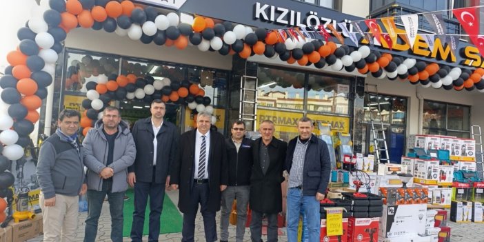 Adem Şafak Hırdavat açıldı