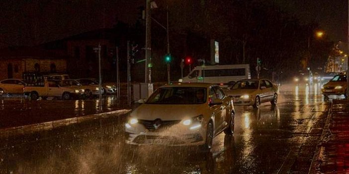 Çiftçi sevinecek! Konya'da sağanak etkili oldu