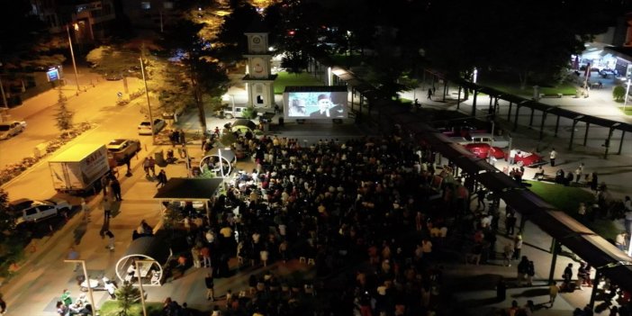 Sarayönü'nde açık hava sineması etkinliği yapıldı