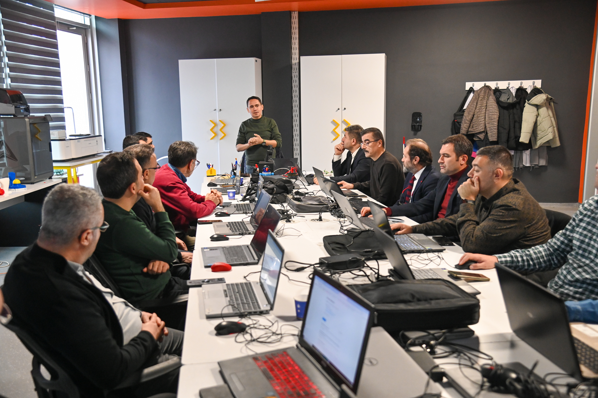 Selçuklu’da Yapay Zekâ Okuryazarlığı Atölyeleri başladı