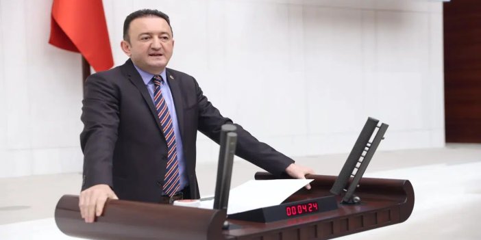 Barış Bektaş'tan, belediyelerden emlak vergilerine yaptıkları zammı geri çekmesi çağrısı