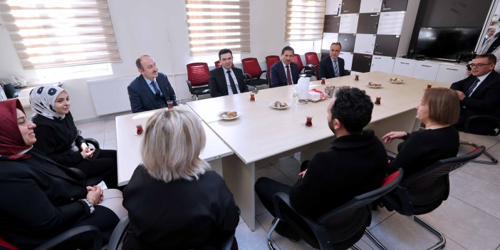 Hasan Kılca Öğrencilerin Karne Heyecanına Ortak Oldu