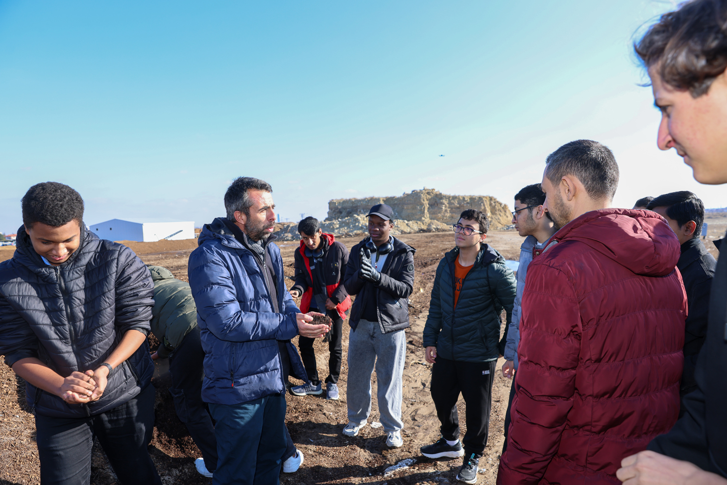 Öğrenciler Selçuklu Belediyesi Kompost Üretim Tesisi’ni ziyaret etti